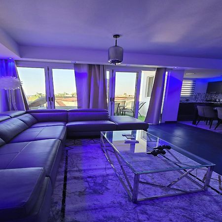 Golden Bay Deluxe Holiday Apartment 普罗塔拉斯 外观 照片