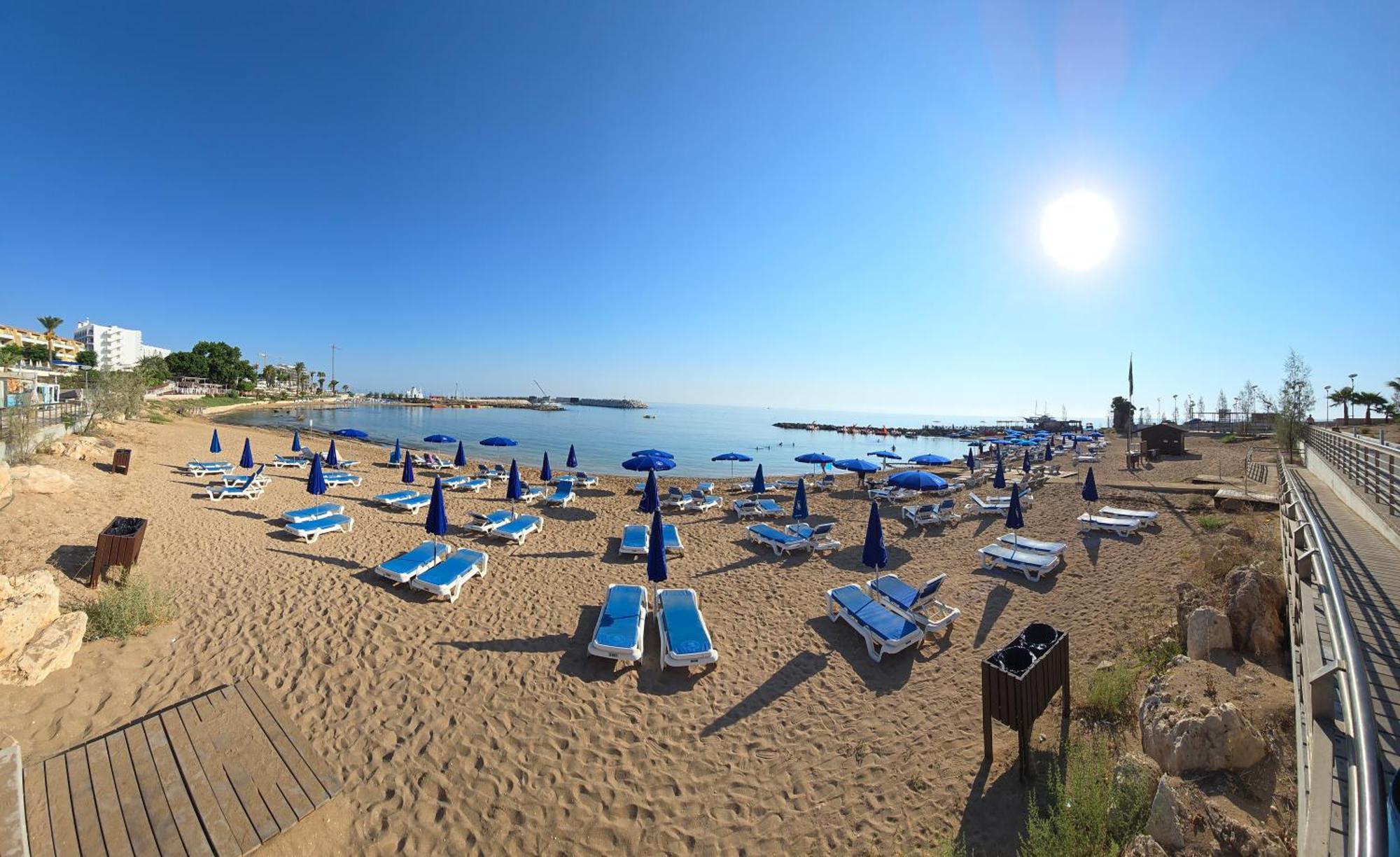 Golden Bay Deluxe Holiday Apartment 普罗塔拉斯 外观 照片