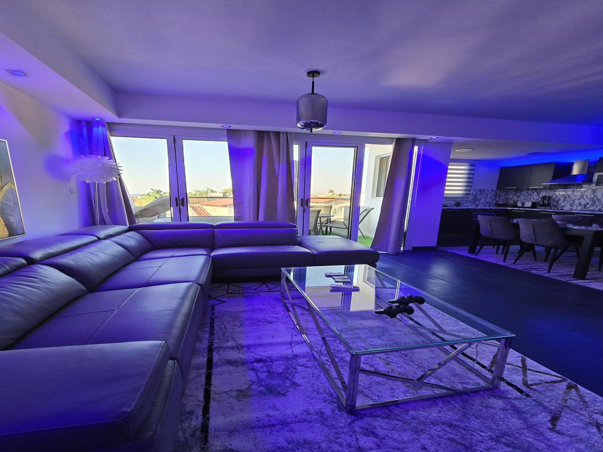 Golden Bay Deluxe Holiday Apartment 普罗塔拉斯 外观 照片