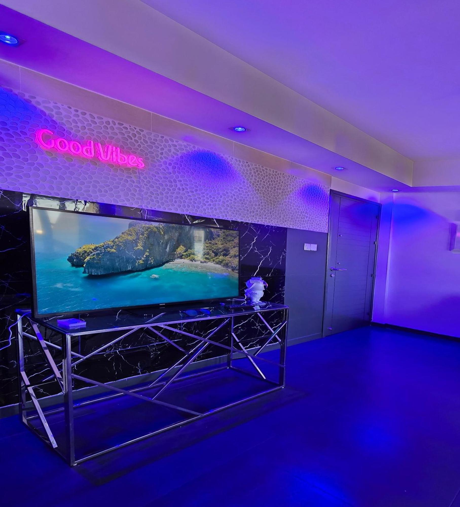Golden Bay Deluxe Holiday Apartment 普罗塔拉斯 外观 照片
